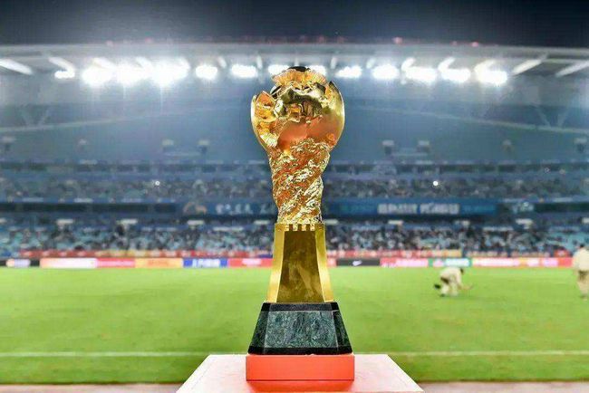美女扒开尿口的视频